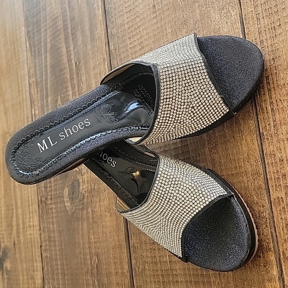 ML Shoes Shoes - 💥ML shoes Rhinestone Wedges Black silver Sz 40 / 9.5